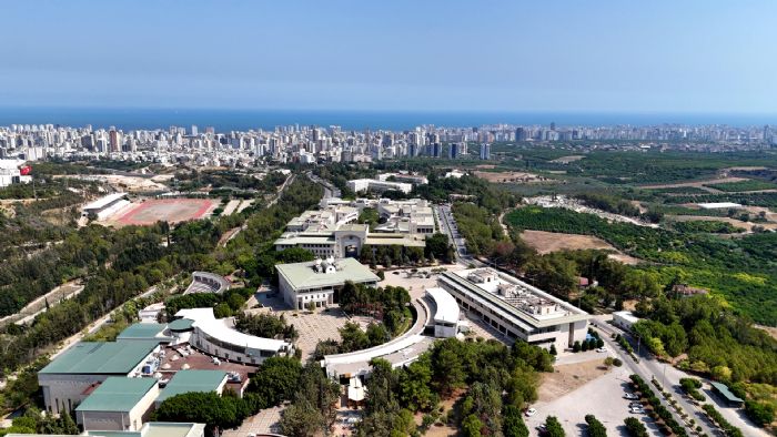 MEÜ dünyanın en iyi üniversiteleri arasındaki yerine sağlamlaştırdı